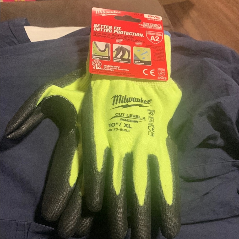 Milwaukee Cut Level 2 Safety Gloves